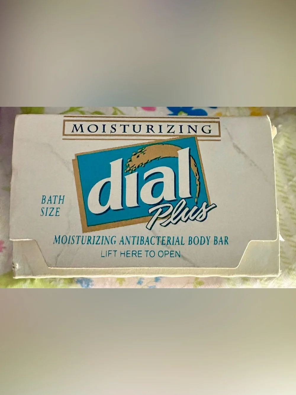 Vintage Dial Plus Moisturizing Antibacterial Bar 4.5oz SENSITIVE Skin. Sealed